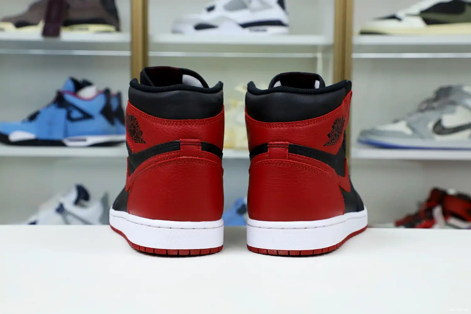 'BRED' HIGH Kimikick RETRO 1 AIR OG JORDAN 0519